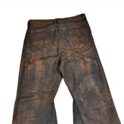 DISTRESSED FLARE JEANS 