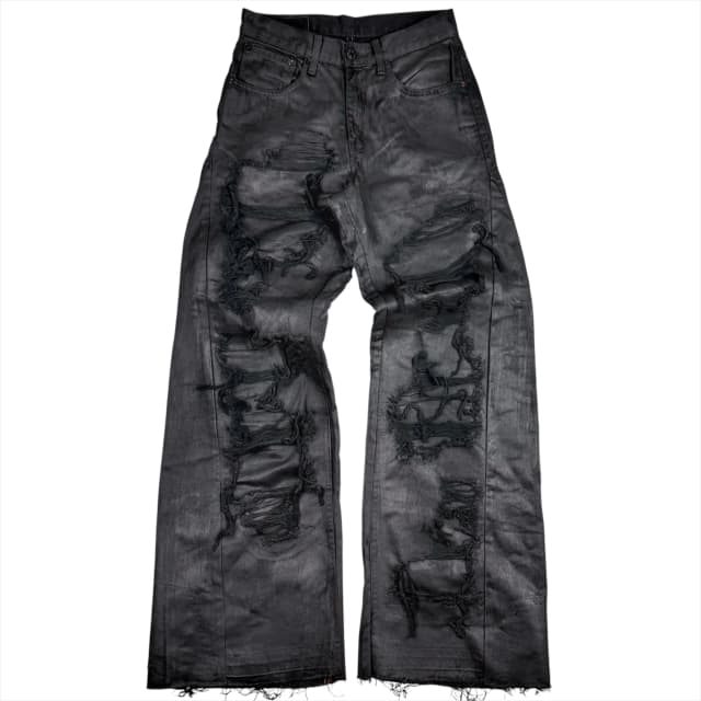 DISTRESSED BAGGY JEANS